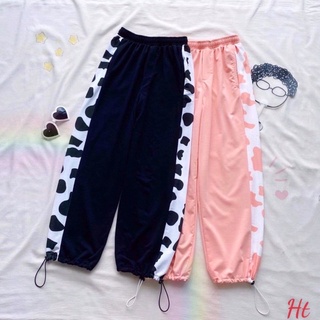Quần jogger ống rộng dây rút gấu sọc hông bò sữa ht