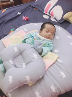 Đệm chống trào ngược cho bé