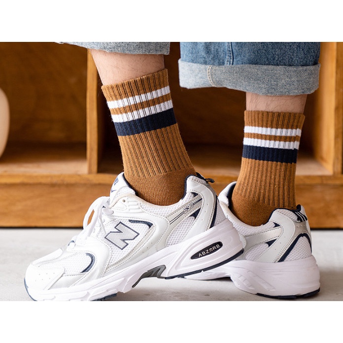 Vớ Tất cotton cổ lửng Nam Nữ phong cách đơn giản, trẻ trung và năng động.