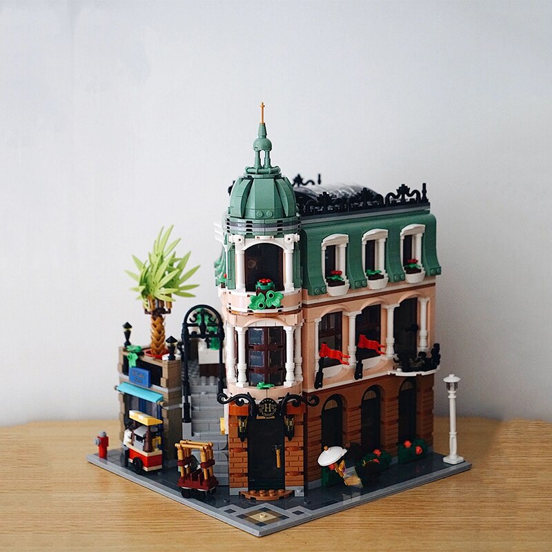 Đồ chơi Lắp ghép Mô hình Boutique Hotel khách sạn 63336