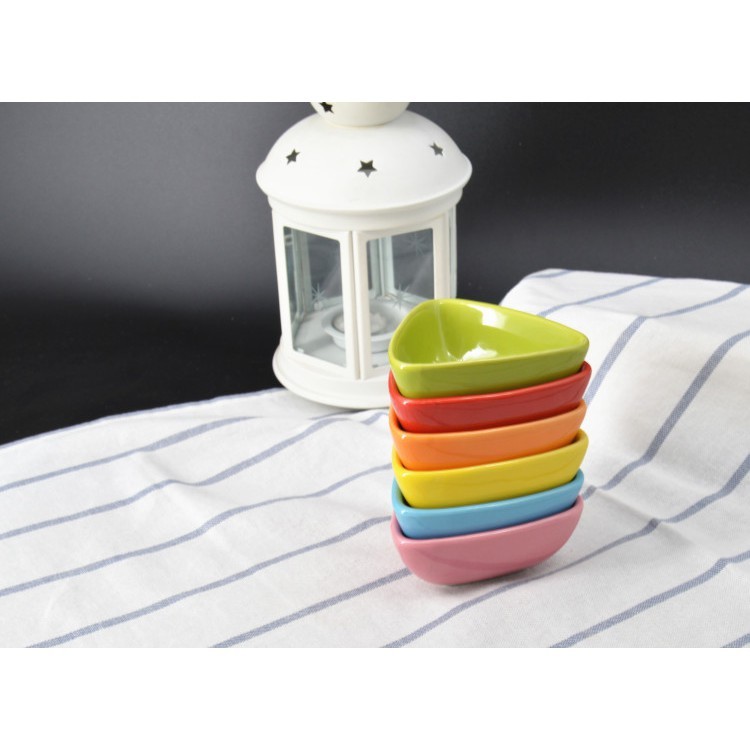 Bát ăn dặm hình tam giác ( nhiều màu )