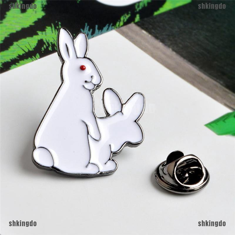 Ghim Cài Áo Kim Loại Hình 2 Chú Thỏ Trắng Đáng Yêu