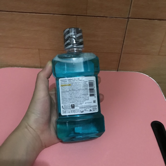 nước súc miệng hơi thở thơm mát Listerine Coolmint 250ml