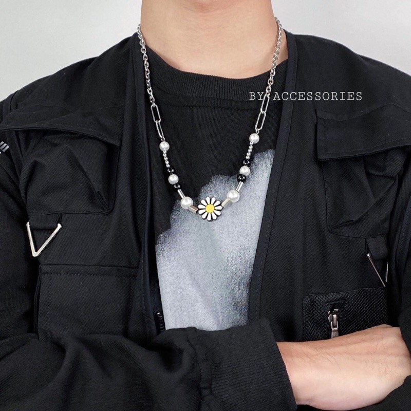 Dây chuyền titan mặt hoa cúc xích phối bi tròn hạt ngọc