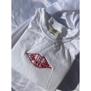 Áo thun thêu cotton unisex LIP
