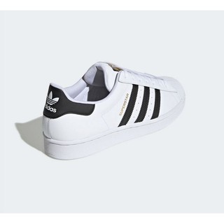 Giày hiệu Adidas Super Star tem vàng
