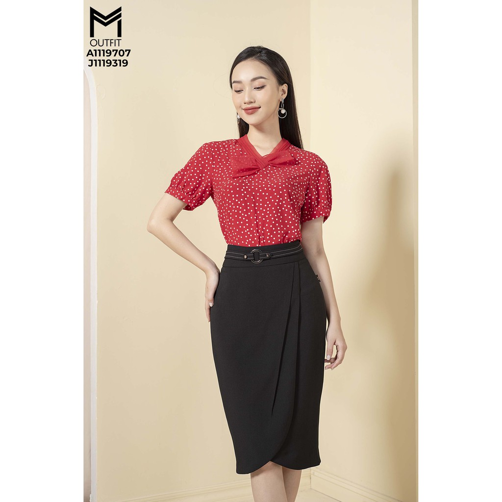 [Mã FASHIONMALLT4 giảm 15% đơn 150k] Chân váy ôm cạp phối đai MMOutfit J1119319 | BigBuy360 - bigbuy360.vn
