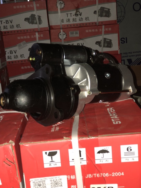 Sản phẩm gia đình làm: đề 3 tai 254 11R 24V cửu long trường hải đông phong 5/6 tấn TÊ TÊ BÊ VÊ RIN