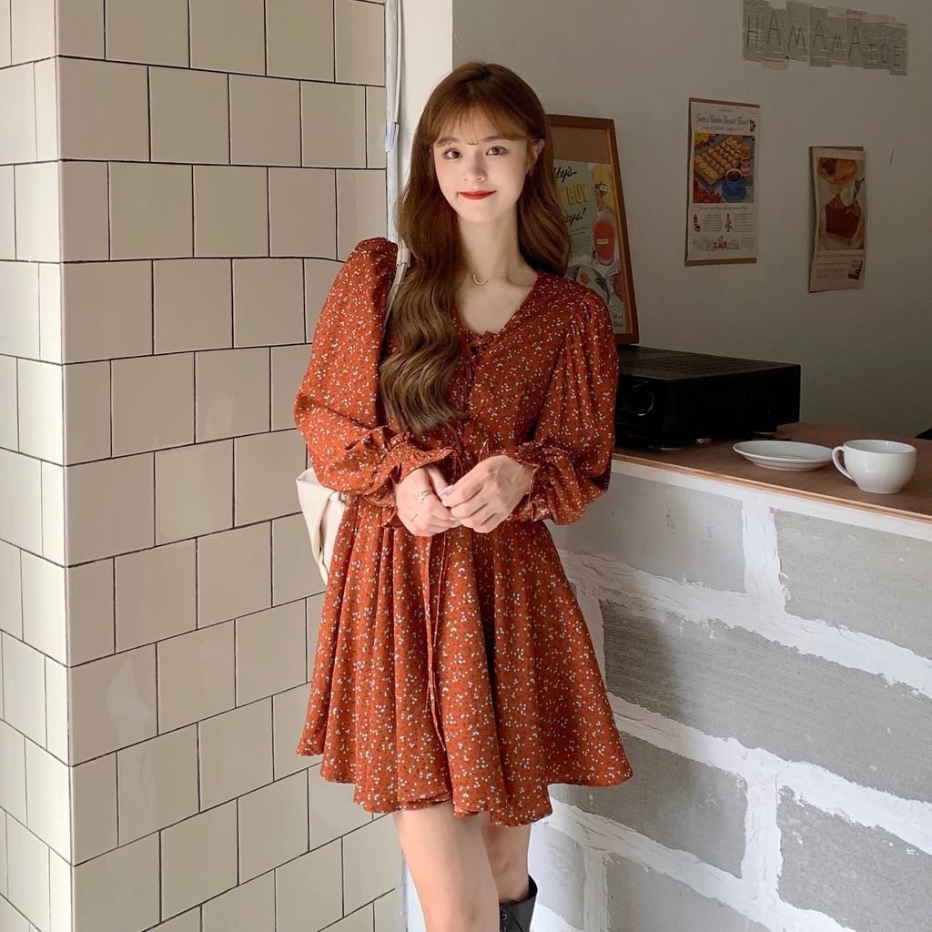 Váy dài tay hoa retro cho nữ mùa xuân và mùa thu 2021 mới kiểu Pháp nhẹ nhàng eo nhỏ (order)