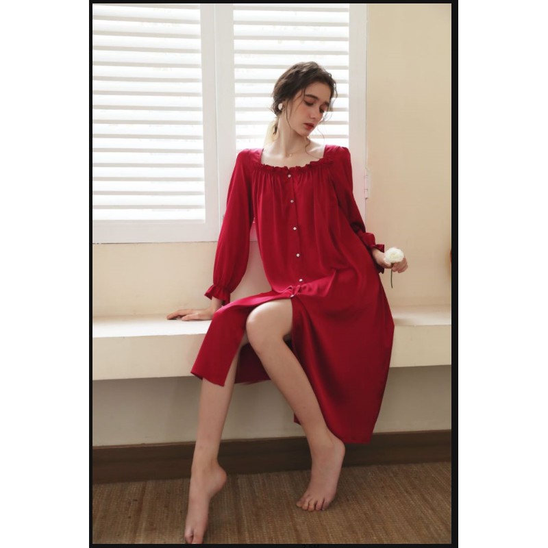 Đầm ngủ lụa thiết kế cao cấp phong cách công chúa cổ điển | BigBuy360 - bigbuy360.vn