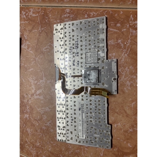 s8-0812 phím lenovo t410 x220 t520 liệt phím 6-7 giá rẻ