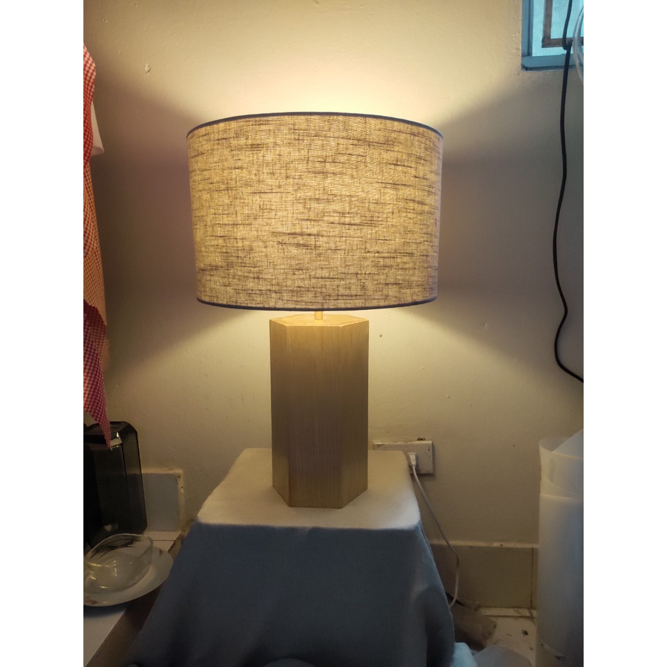 Đèn Ngủ Để Bàn Thân Gỗ Tần Bì Phong Cách Scandinavian - HD Lamp