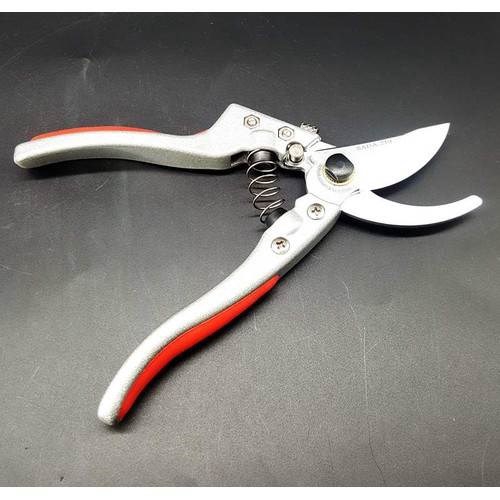 KÉO CẮT CÀNH SADA-210