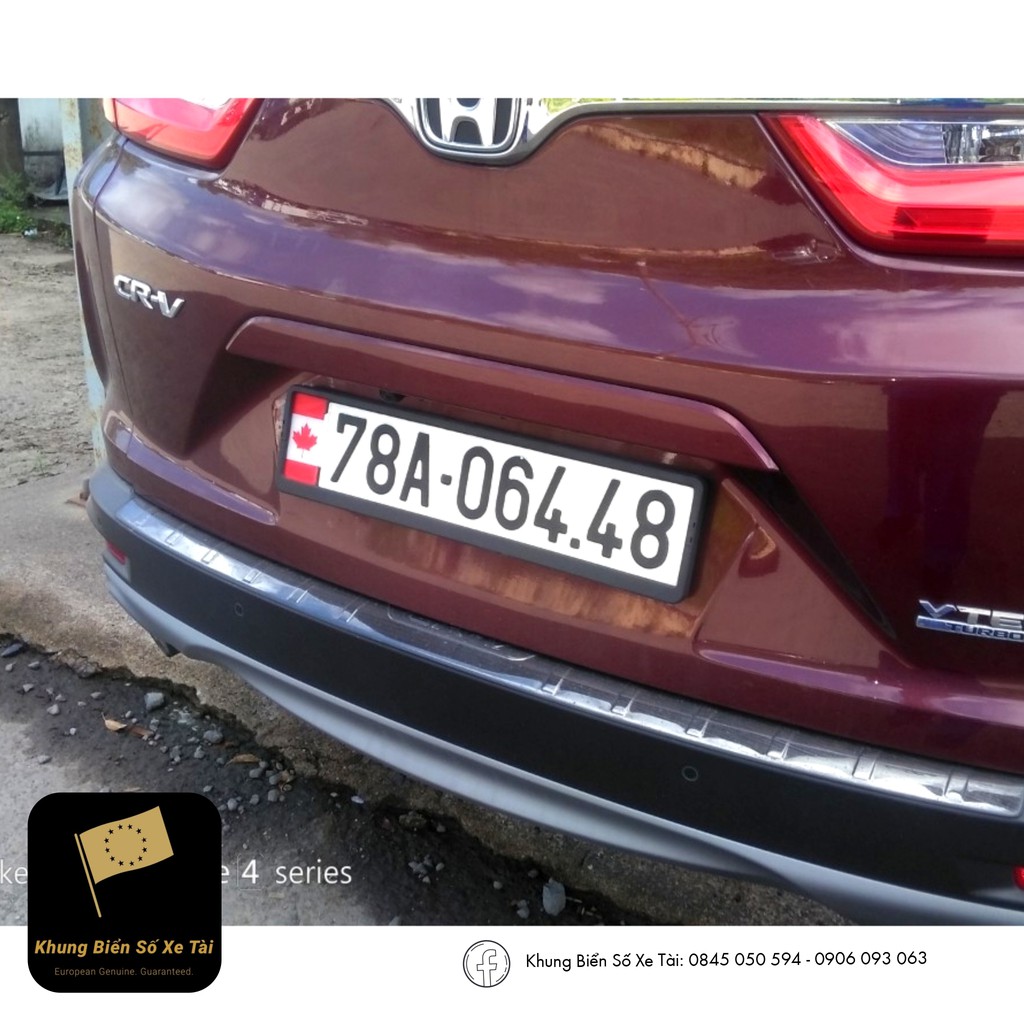 Khung biển số xe ô tô Châu Âu Wurth phiên bản cờ Canada