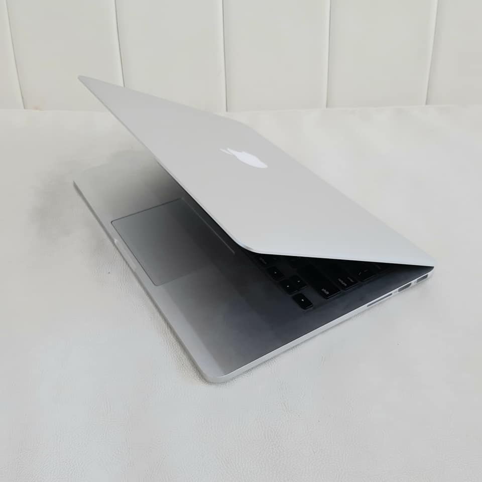 (HÀNG HOT), MACBOOK PRO MF840 2015 I5 2.7GHZ/ RAM 8GB/ SSD 256GB/ 13.3INCH RETINA 2K (bảo hành 6 tháng)