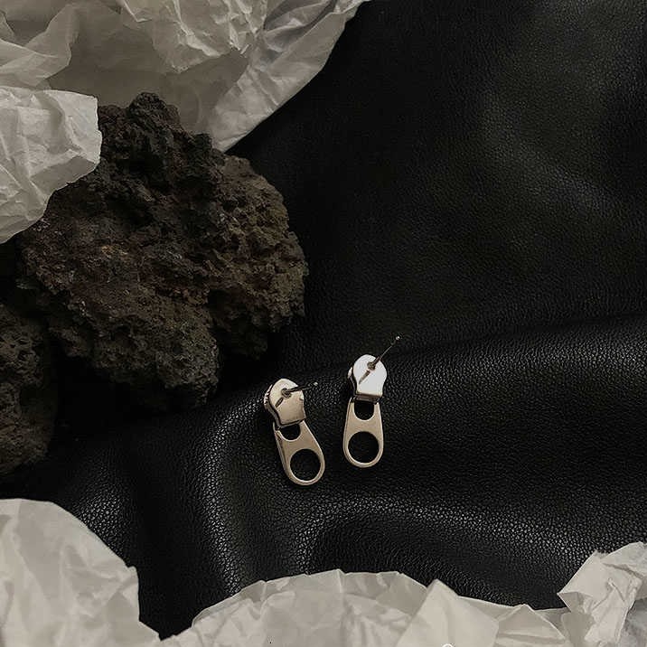 Bông tai khóa kéo thời trang cá tính