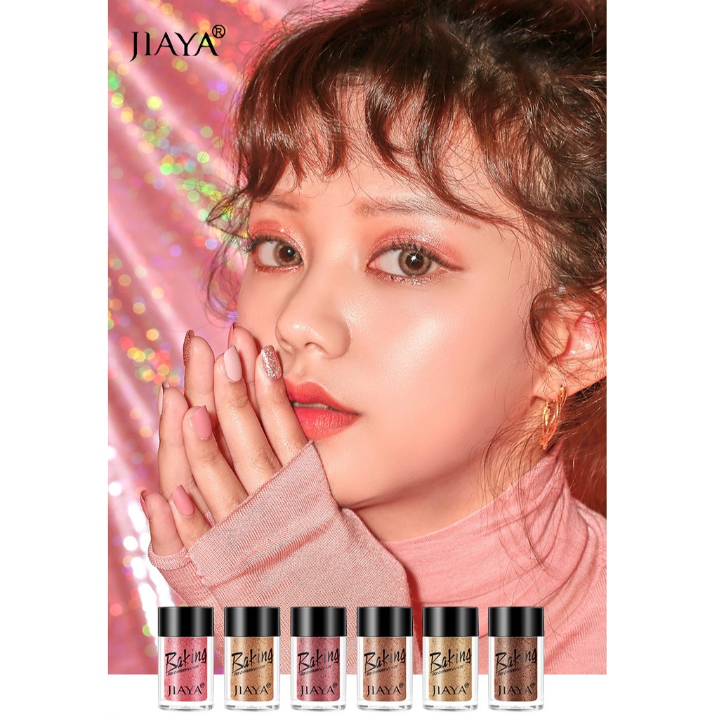 Chai nhũ mắt KADIKA kết cấu mịn màng mềm mượt | BigBuy360 - bigbuy360.vn