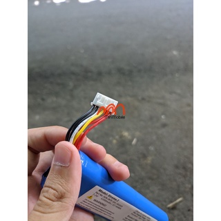 Thay pin loa JBL Xtreme 2