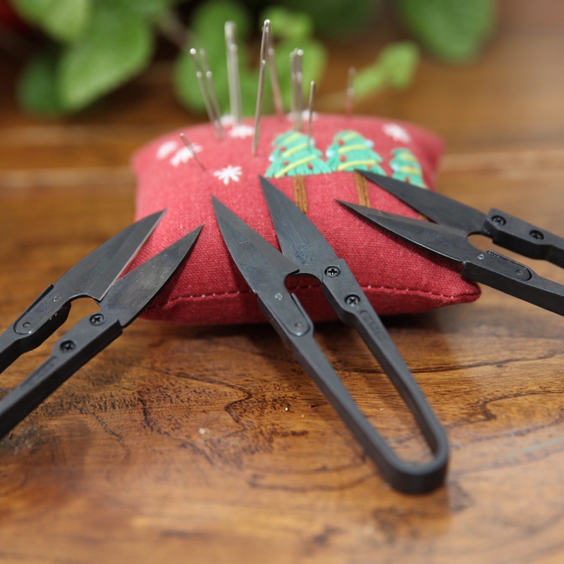 1 Kéo Cắt Chỉ Bằng Thép Không Gỉ