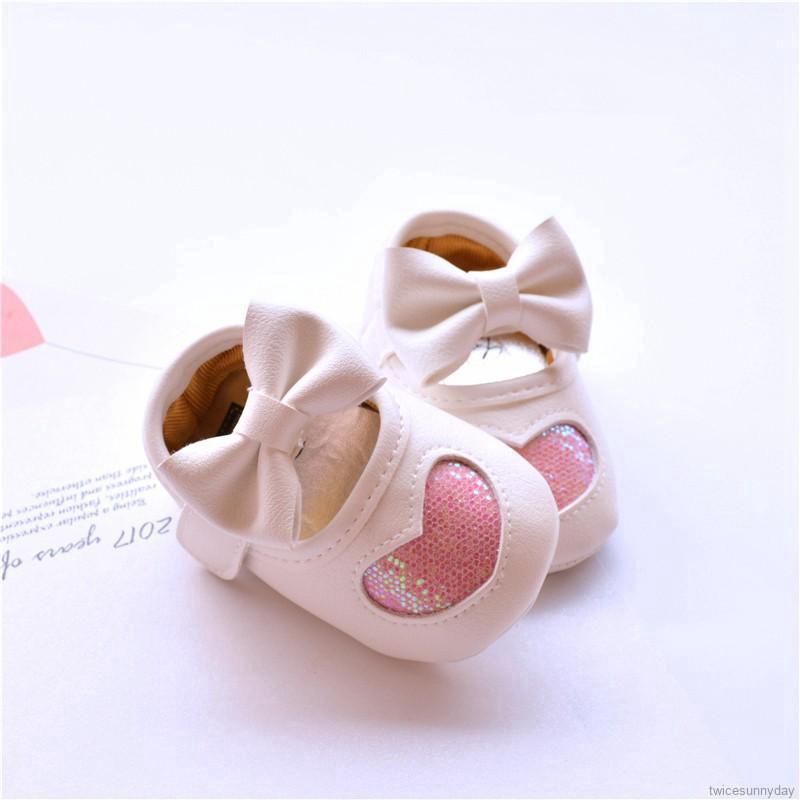 Giày đế mềm có quai thắt nơ xinh xắn cho bé gái