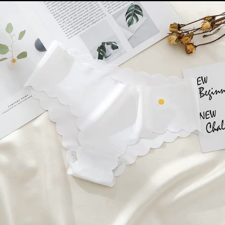 QUẦN LÓT SU HOA CÚC ĐÁY COTTON KHÁNG KHUẨN VIỀN SÓNG CÁCH ĐIỆU KHÔNG LỘ VIỀN SIÊU HOT 2020 Q195 | BigBuy360 - bigbuy360.vn