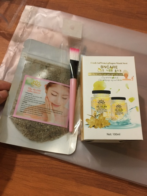 Mặt nạ tổ yến collagen( tặng kèm chổi + tẩy da chết)