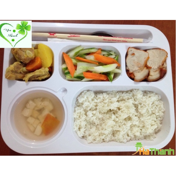Khay cơm phần 33 × 26 ×6 cm cao, học sinh, xuất ăn công nghiệp bằng melamine/plastic có 2 nắp đậy