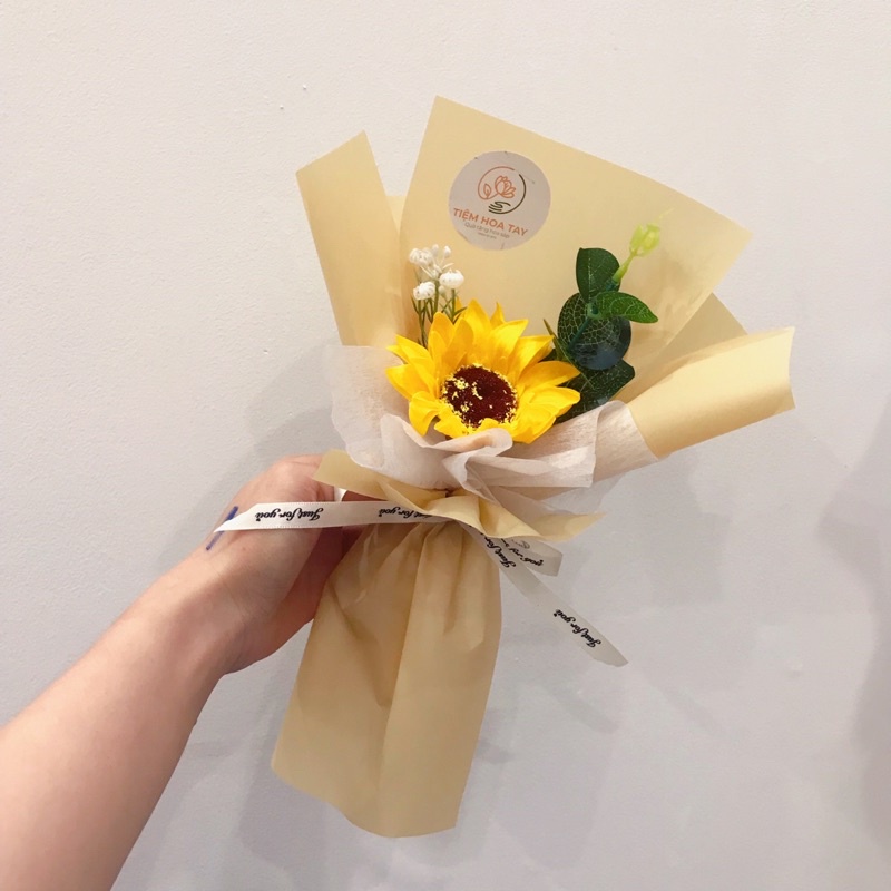 Bó hoa sáp hướng dương 1 bông mix lá táo