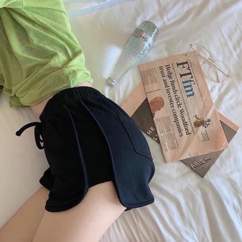 [Mã FAMARAL1 giảm 10K đơn 50K] Quần sooc da cá trơn dày dặn - nhiều màu