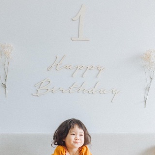 Chữ happy birthday bằng gỗ