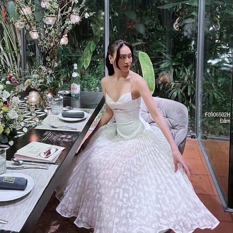 Áo 2 dây kẻ caro xù xếp hai tầng!