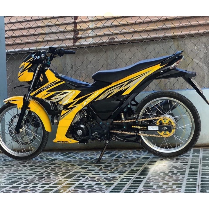 ( Quí khách vui lòng mang ra tiệm cho thợ dán ) Tem satria fi vàng