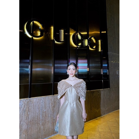 Đầm bẹt vai Lý Nhã Kỳ 3 màu nude+đen+trắng