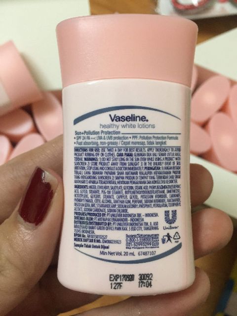 Kem dưỡng da toàn thân Vaseline 20ml