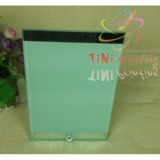 KHUNG HÌNH THỦY TINH KHUNG HÌNH CHỮ NHẬT ĐỨNG KH03 (15X23X0.5) IN HÌNH THEO YÊU CẦU