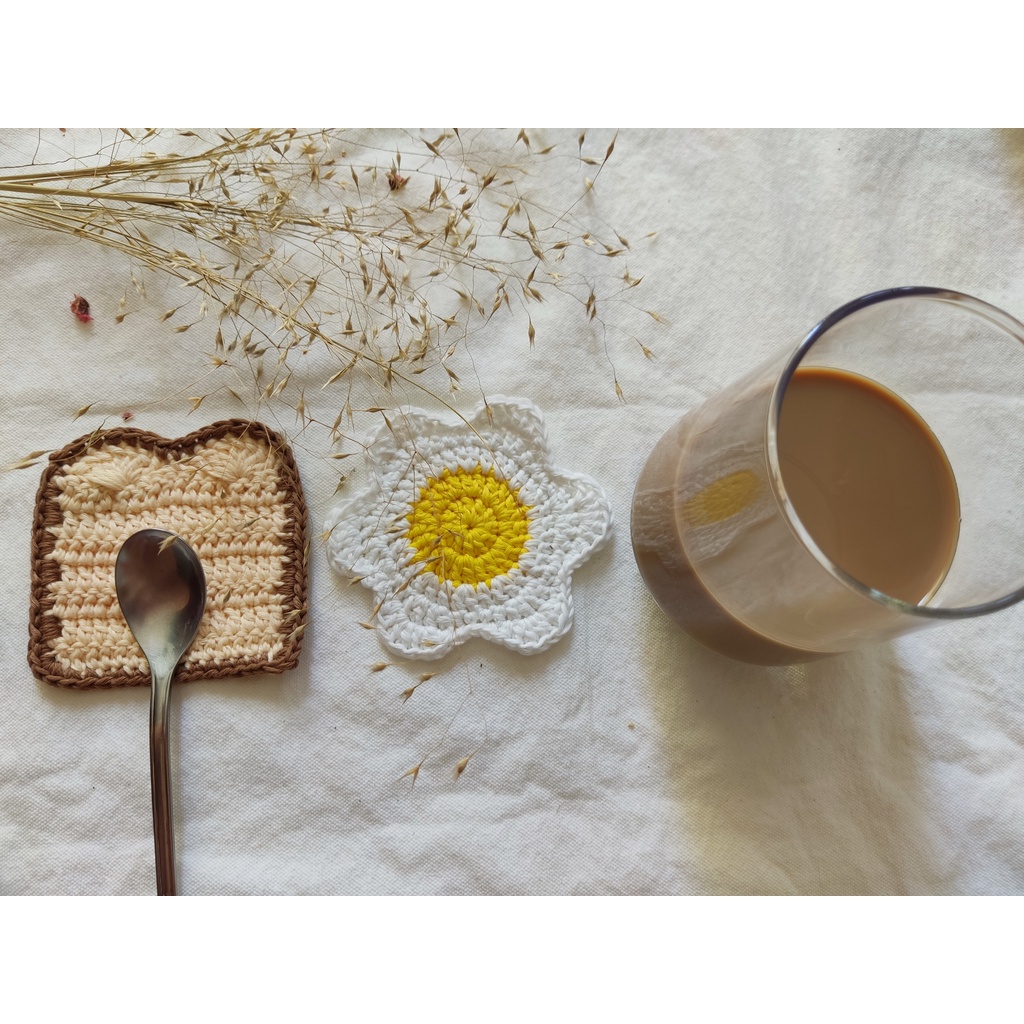 Đế lót cốc, miếng lót ly thấm nước hình bánh sandwich, trứng rán dễ thương, xinh xắn handmade từ vải len