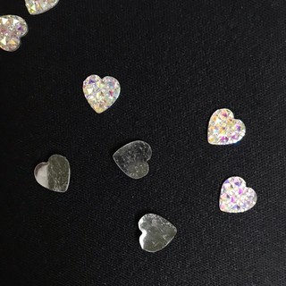 Charm Tim đính móng