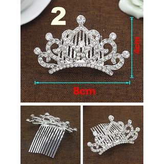 Vương miện công chúa có gắn đá lấp lánh
