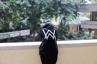 Áo Alan Walker nỉ chất đẹp