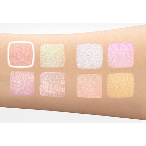 Bảng bắt sáng Catrice Galaxy in a box holographic glow palette