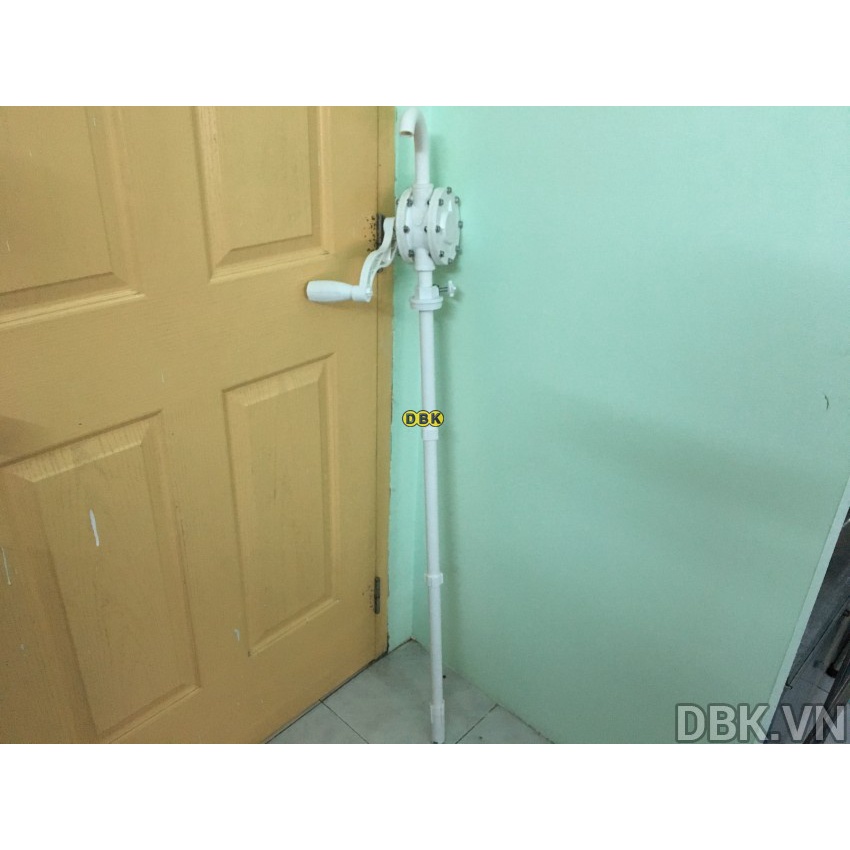 Bơm quay tay hóa chất bằng nhựa PP DBK LG-1015C
