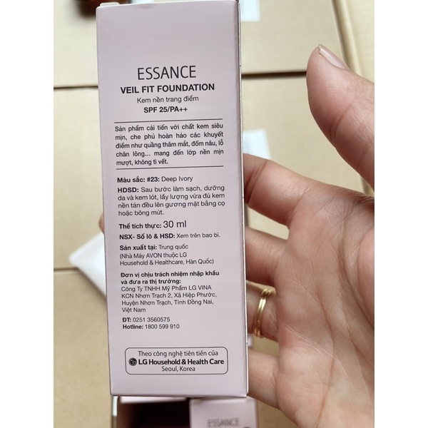 Kem Nền Trang Điểm Essance SPF25 PA++ Vdivov Veil Fit Foundation 30ml