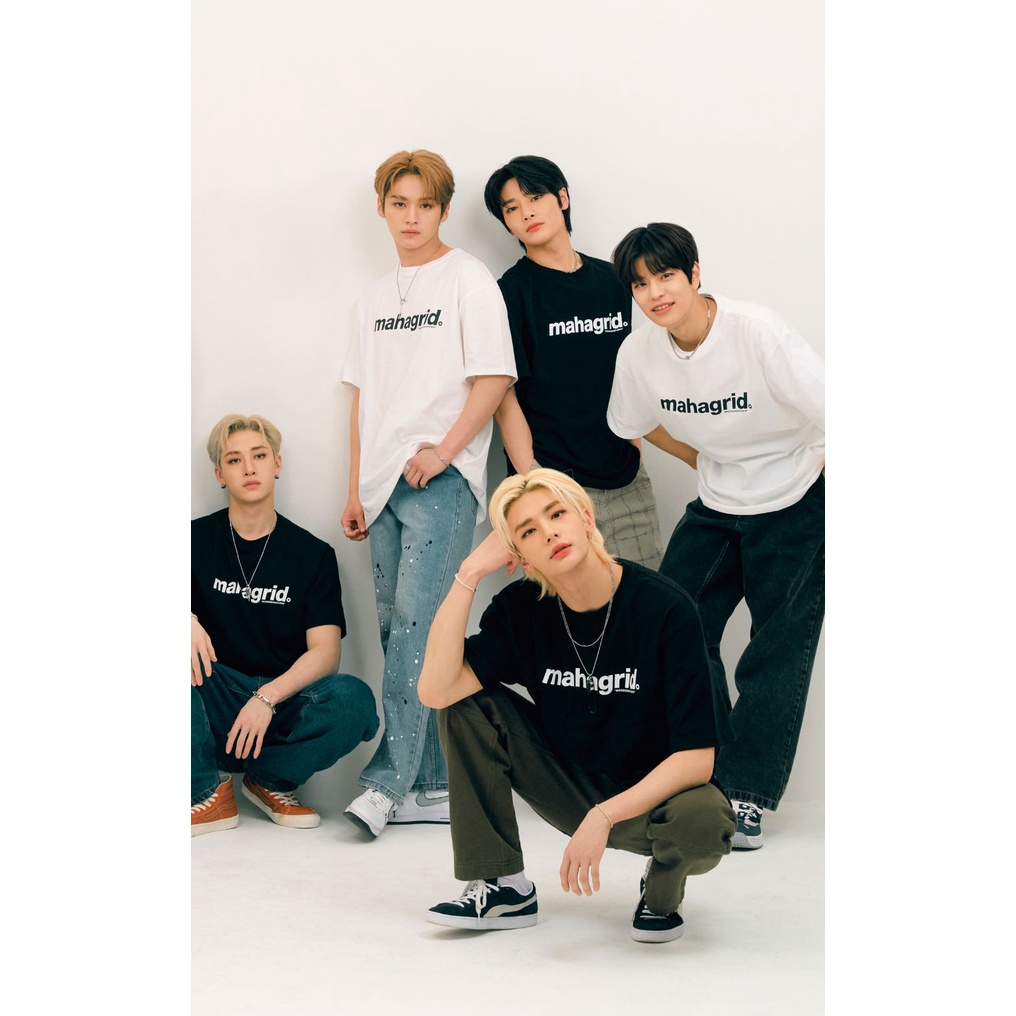 CHÍNH HÃNG ÁO THUN BASIC LOGO MAHAGRID X STRAY KIDS I 22 SUMMER COLLECTION