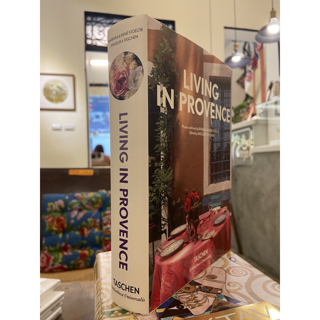 Sách - Living in Provence