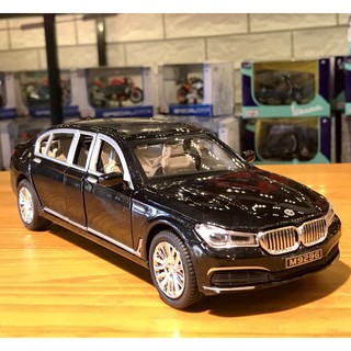 Xe mô hình trưng bày siêu xe BMW 760Li hãng XLG tỉ lệ 1:24 màu đen