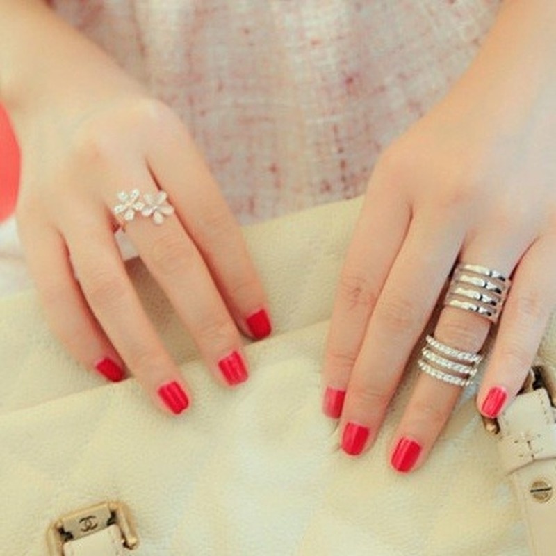 Nhẫn hở hình hoa cúc đính đá opal Hàn Quốc 210825