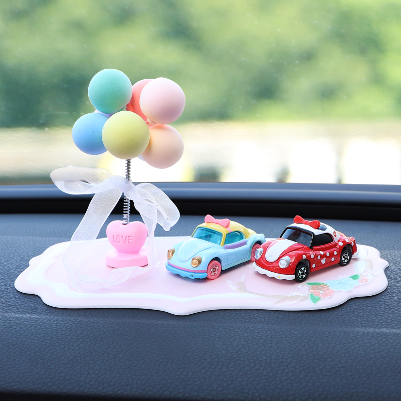 Thảm Mini Chống Trượt In Hình Snoopy Dễ Thương Trang Trí Bảng Điều Khiển Trung Tâm Xe Hơi