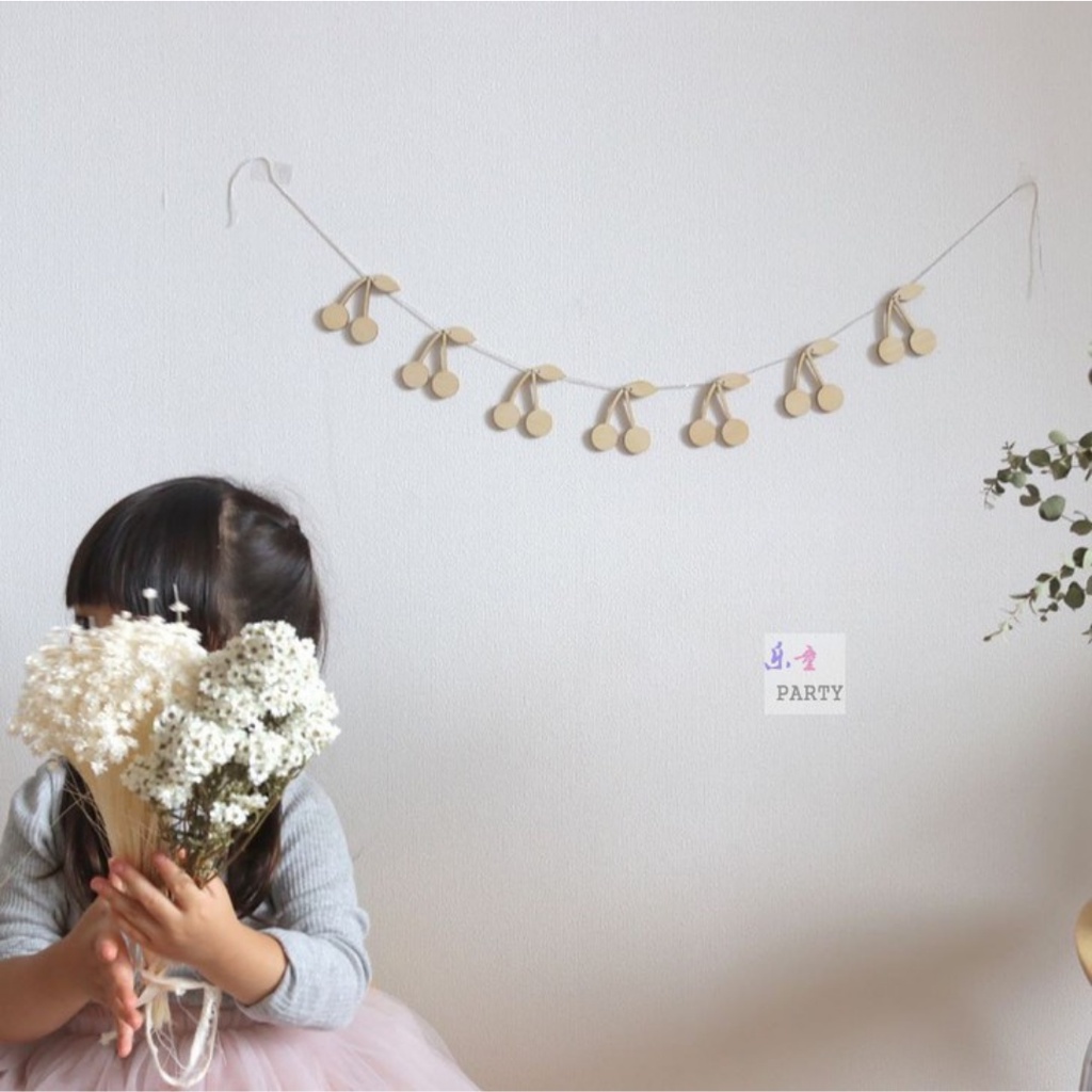 Phụ kiện trang trí sinh nhật handmade phong cách Hàn Quốc vintage: Dây treo, khung chữ, mũ sinh nhật,...
