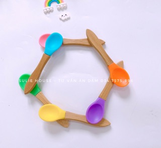 Thìa silicon cán gỗ cho bé ăn dặm