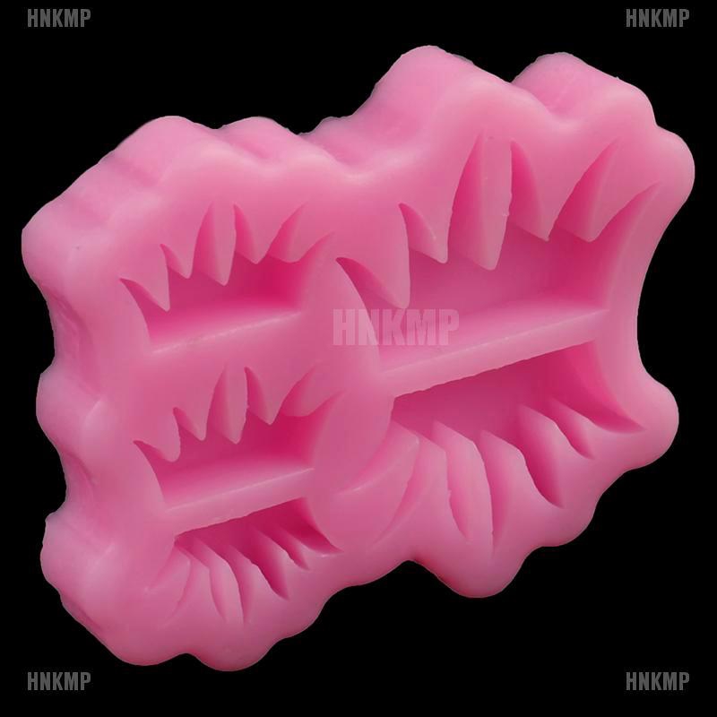 Khuôn silicone 7.2*5.7cm toạ hình cỏ trang trí bánh kem